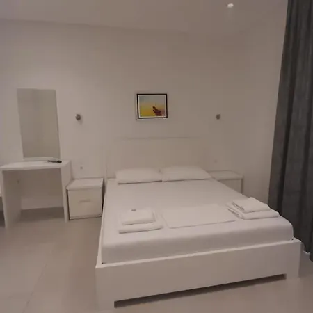 Cataleya -1 Min From The Apartment Ksamil