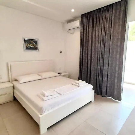 Cataleya -1 Min From The Apartment